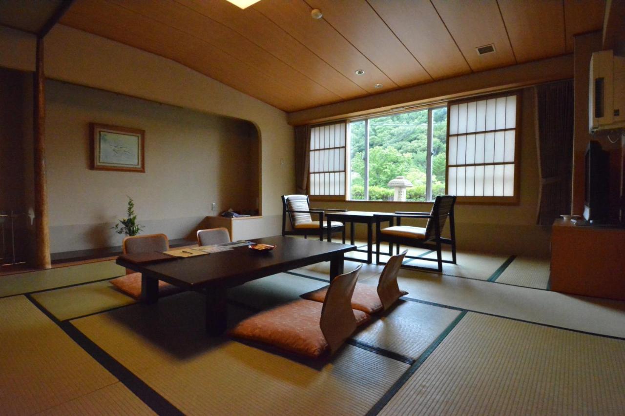 Eirakukan Kōriyama Esterno foto
